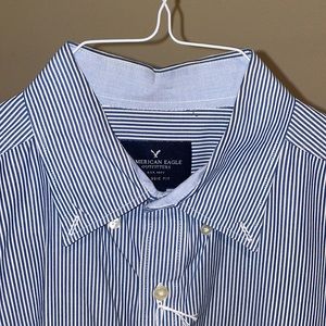 American Eagle Blue Stripped Button Down Shirt - M